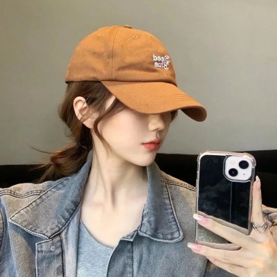 卡美拉万岁海报